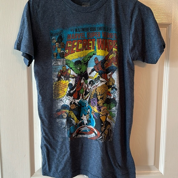 Marvel comic T-shirt - Picture 1 of 3
